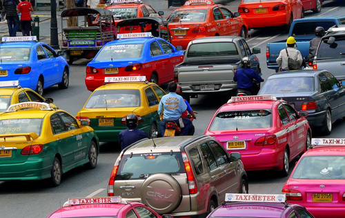 آموزش زبان انگلیسی به رانندگان تاکسی تایلندی